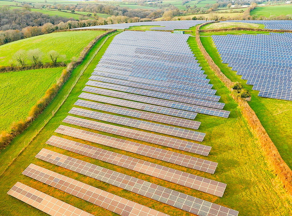 GATE BURTON PHOTO 972x720 02